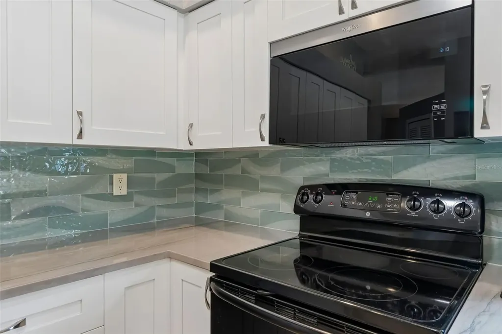 650 Sweetbriar Drive Oldsmar FL 34677
