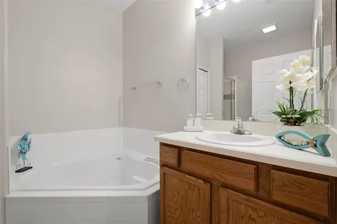 826 Andalusia Loop Davenport FL 33837