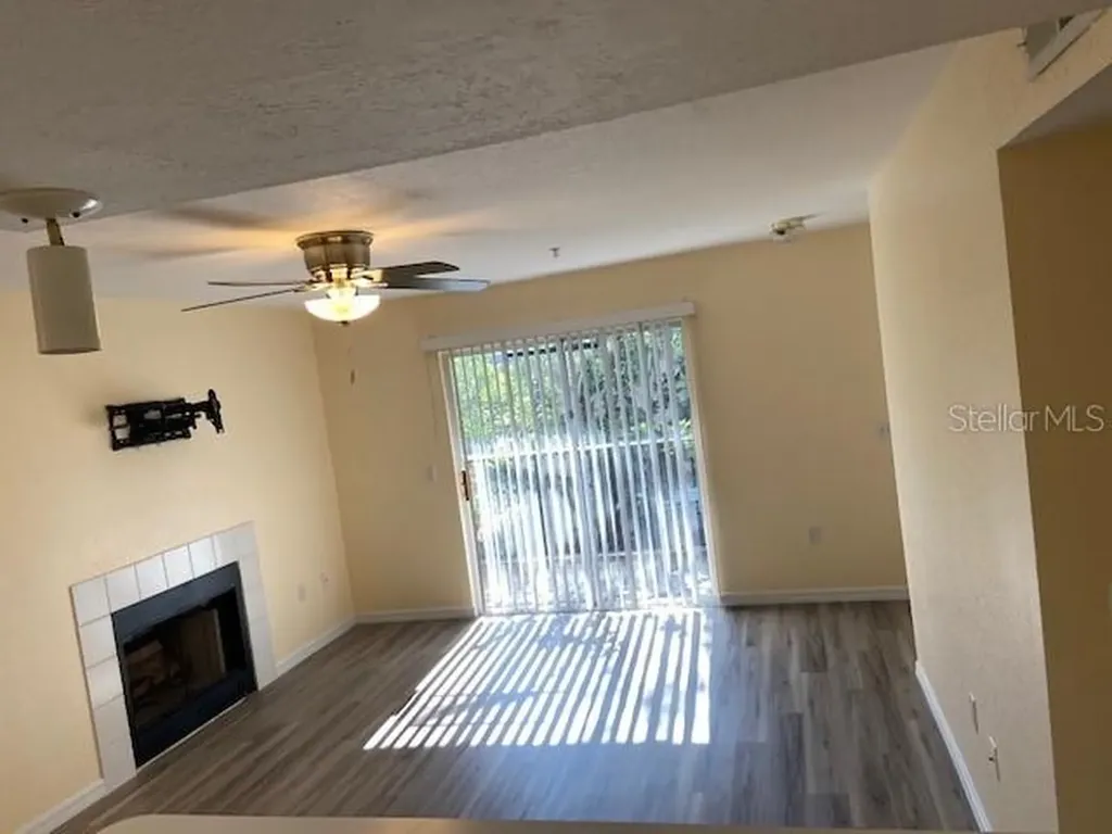 850 S Tamiami Trail Sarasota FL 34236