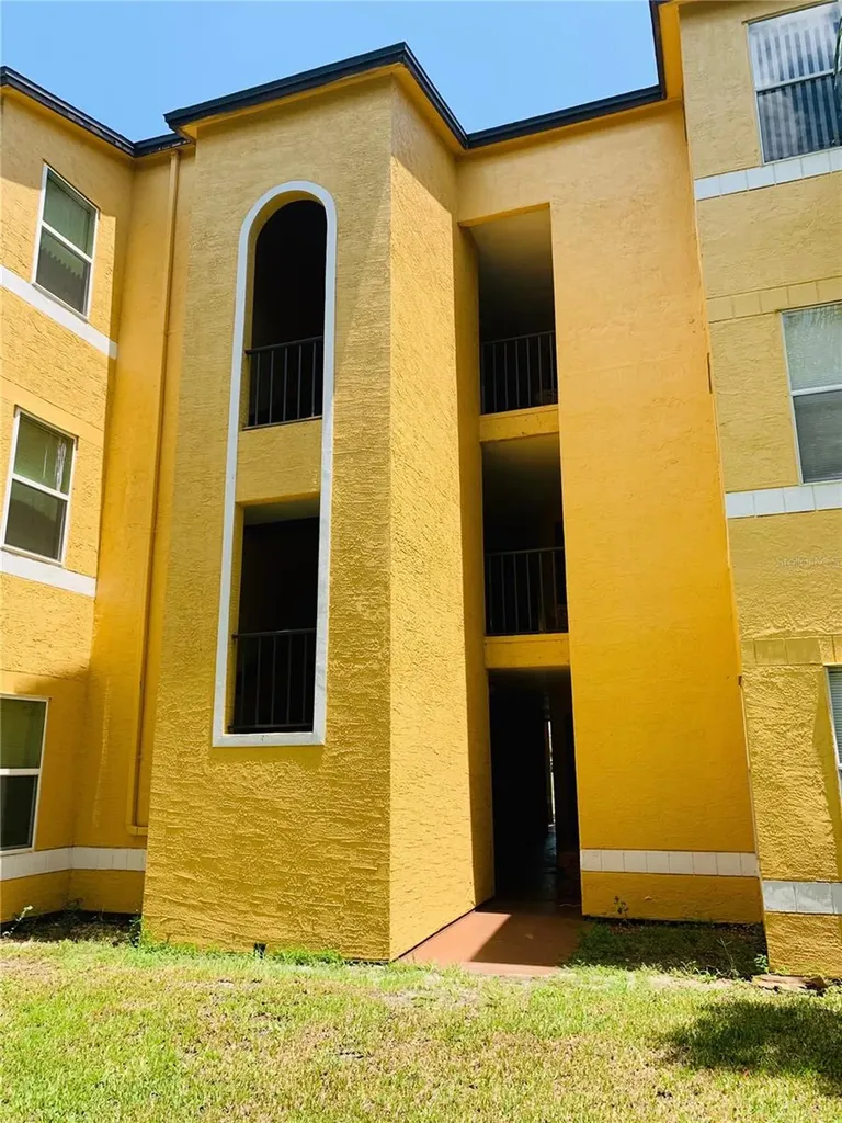 4572 Commander Drive Orlando FL 32822