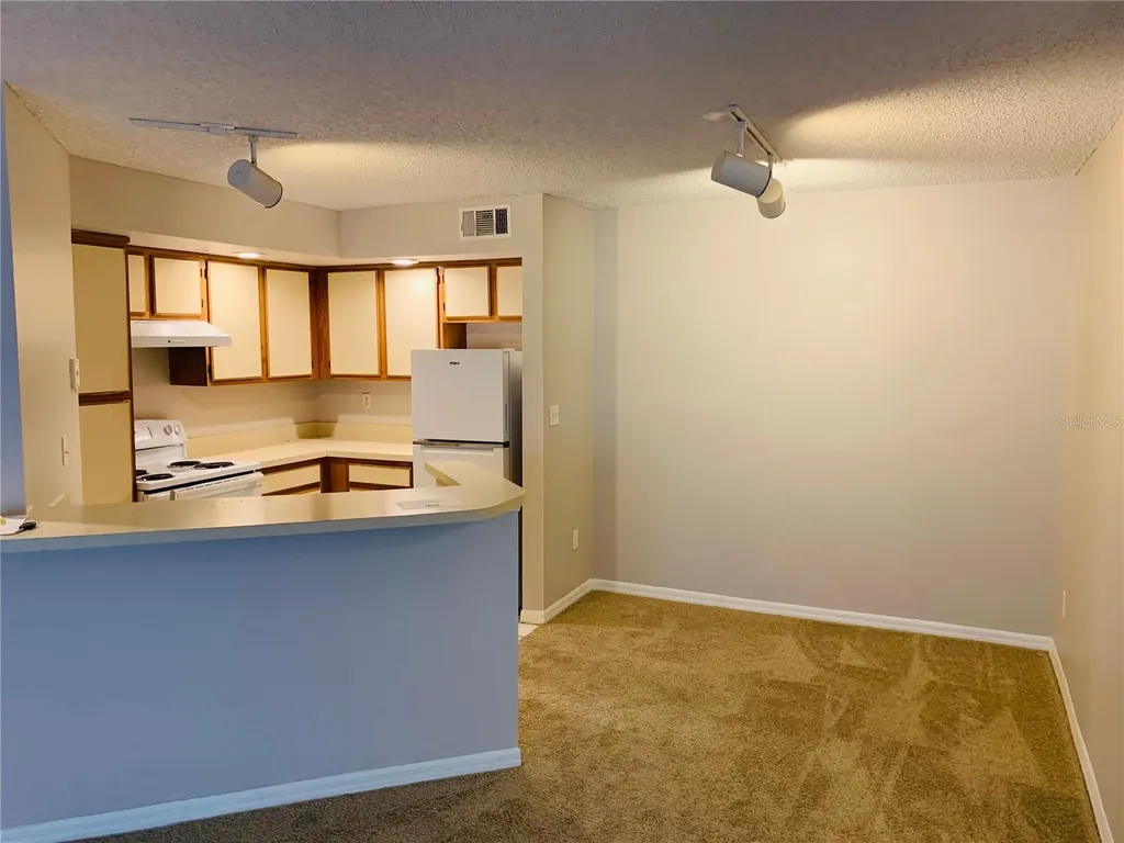4572 Commander Drive Orlando FL 32822