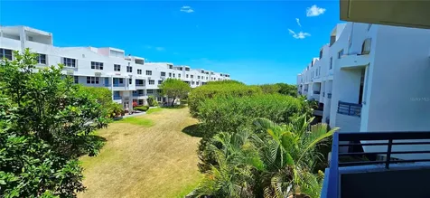 Carr 686 Chalets De La Playa Vega Baja PR 00693