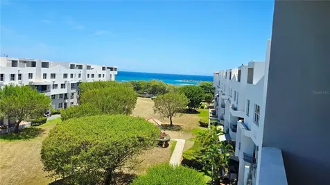 Carr 686 Chalets De La Playa Vega Baja PR 00693