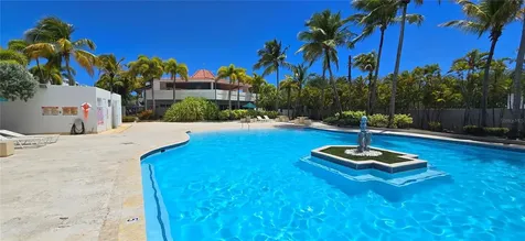 Carr 686 Chalets De La Playa Vega Baja PR 00693