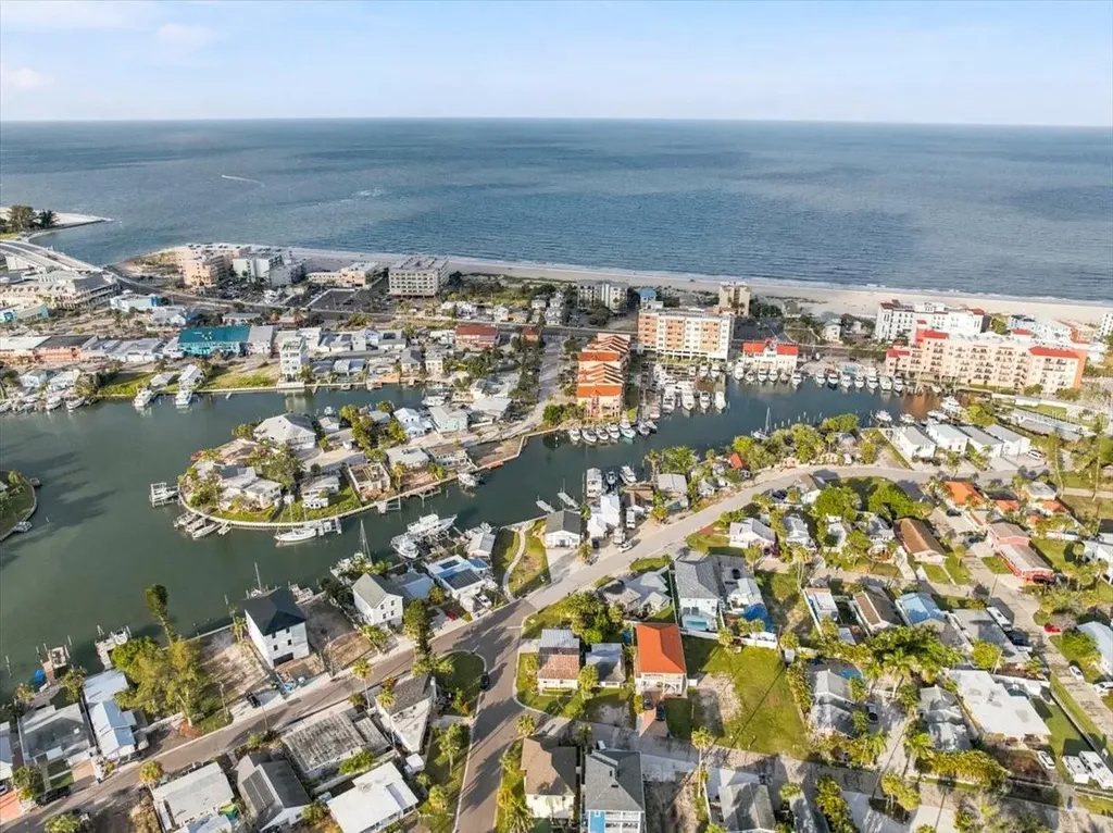 13104 4th Street E Madeira Beach FL 33708