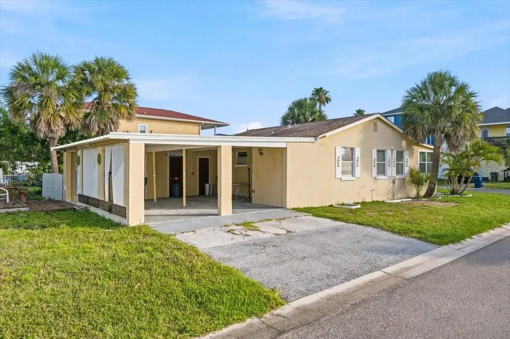 13104 4th Street E Madeira Beach FL 33708