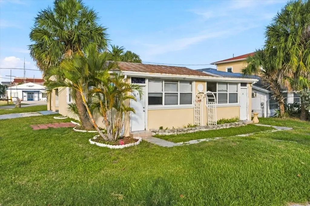 13104 4th Street E Madeira Beach FL 33708