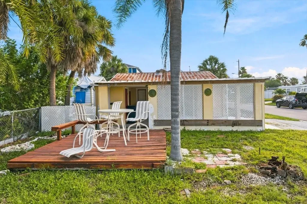 13104 4th Street E Madeira Beach FL 33708