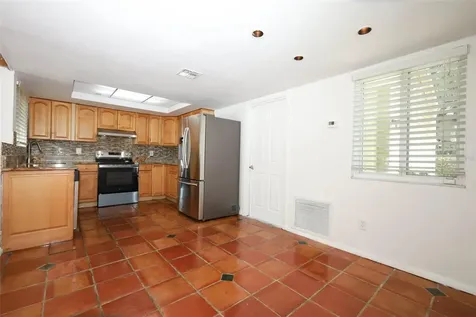 Apopka FL 32703