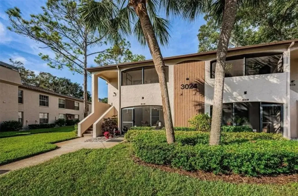 3024 Bonaventure Circle Palm Harbor FL 34684