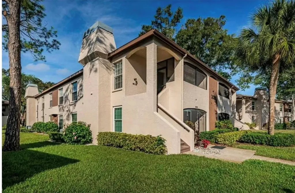 3024 Bonaventure Circle Palm Harbor FL 34684