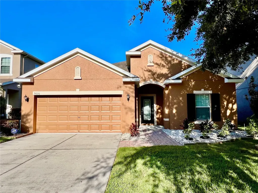 9606 Oak Glade Avenue Tampa FL 33647
