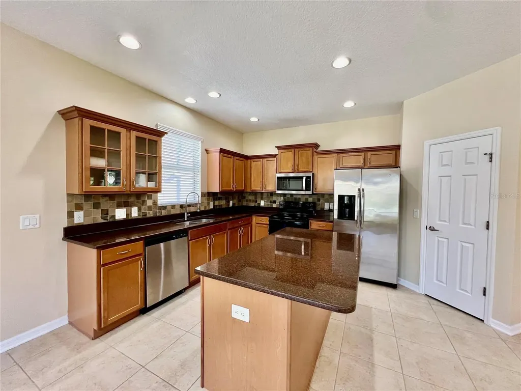 9606 Oak Glade Avenue Tampa FL 33647