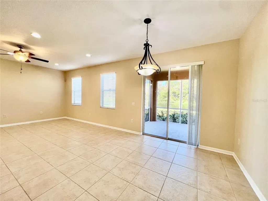 9606 Oak Glade Avenue Tampa FL 33647