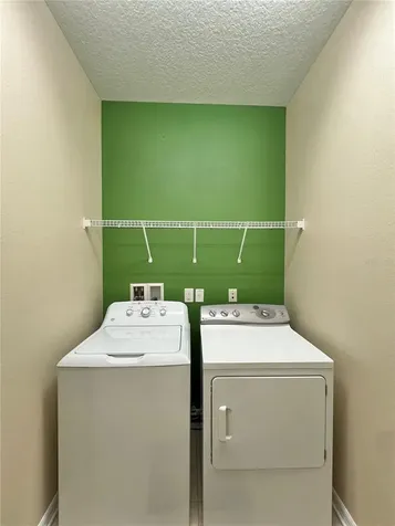 9606 Oak Glade Avenue Tampa FL 33647