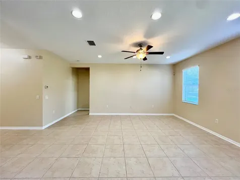 9606 Oak Glade Avenue Tampa FL 33647