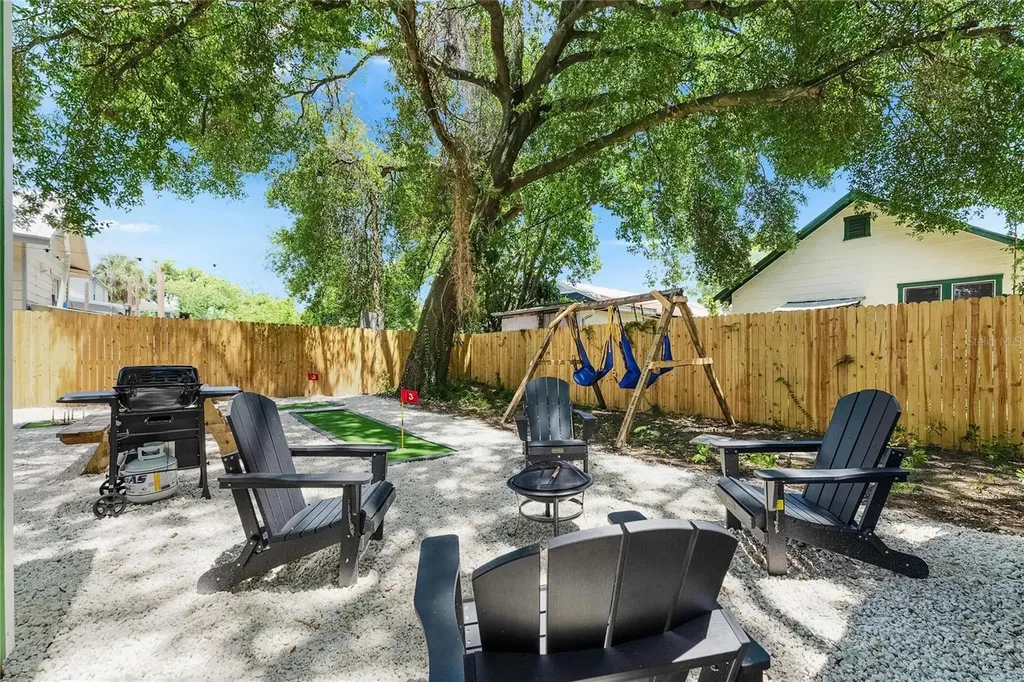 1009 E Columbus Drive Tampa FL 33605