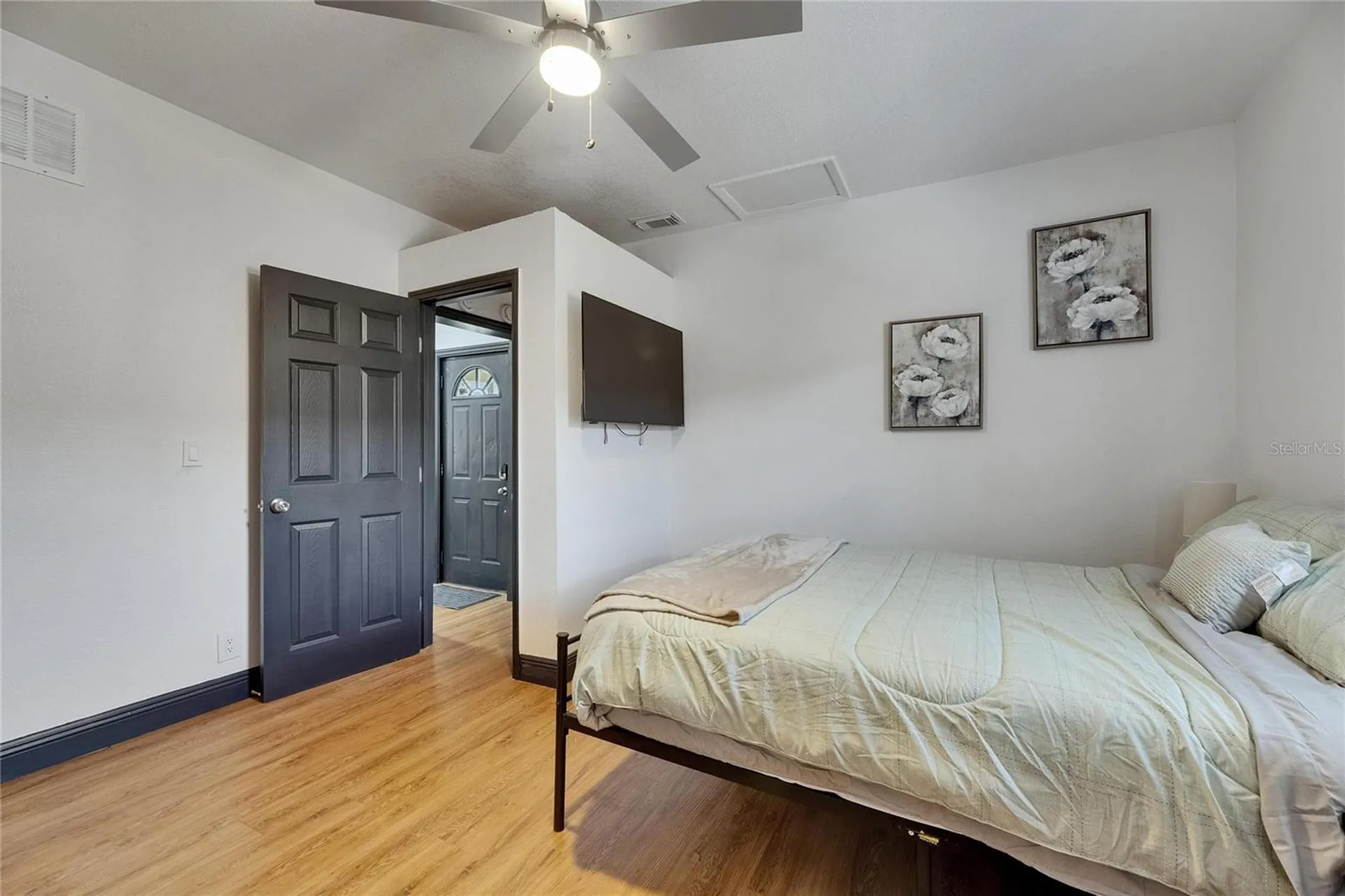 1009 E Columbus Drive Tampa FL 33605