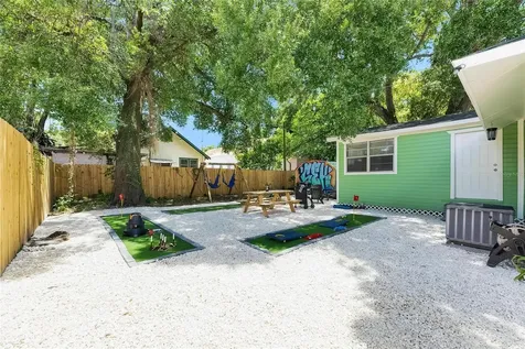 1009 E Columbus Drive Tampa FL 33605