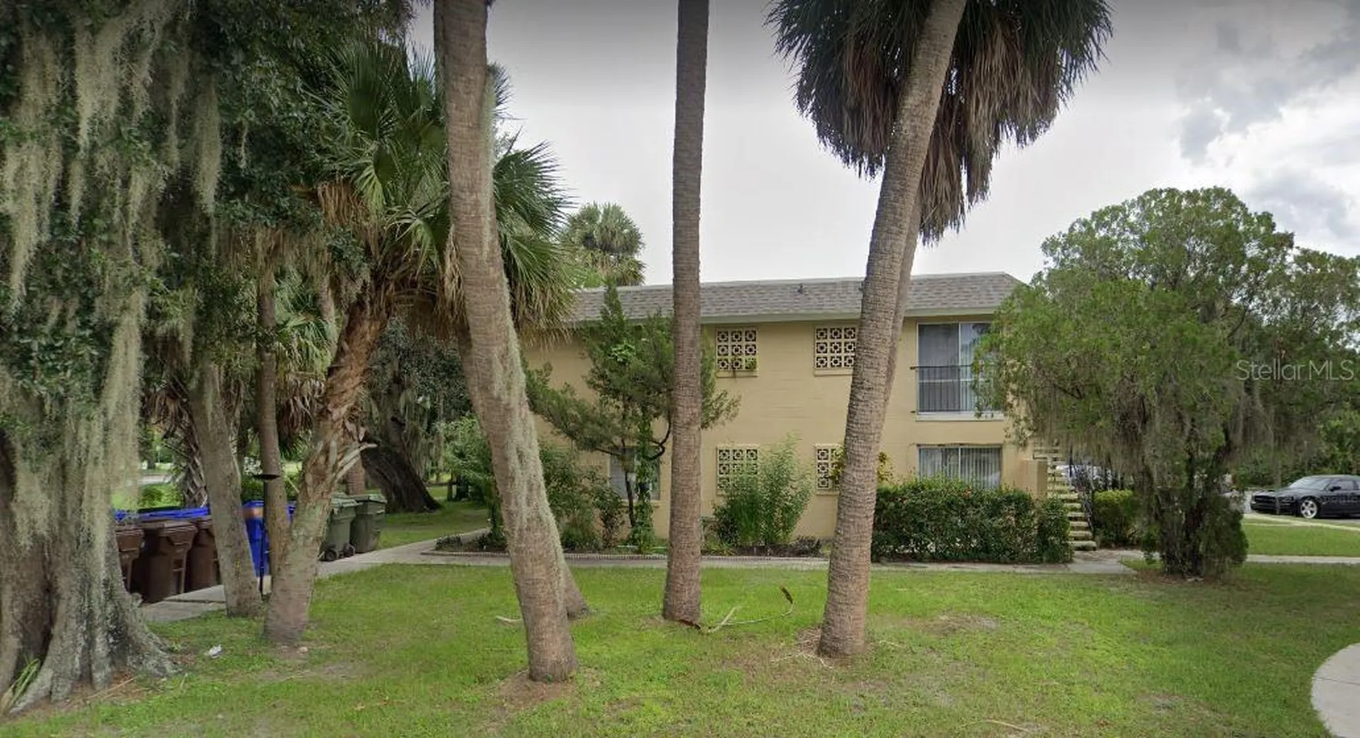 305 E Dakin Avenue Kissimmee FL 34741