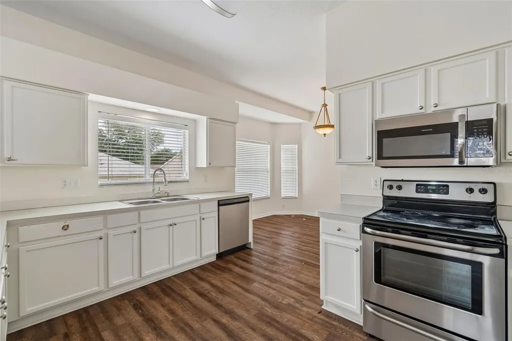 3307 Pine Top Drive Valrico FL 33594