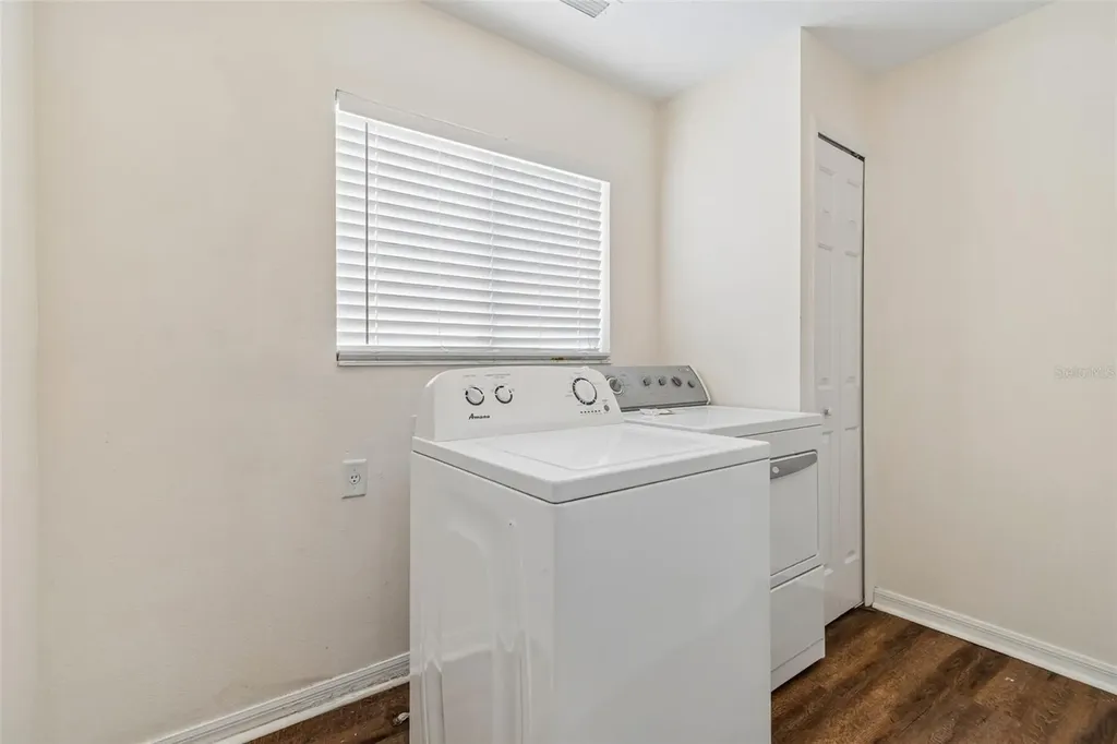 3307 Pine Top Drive Valrico FL 33594