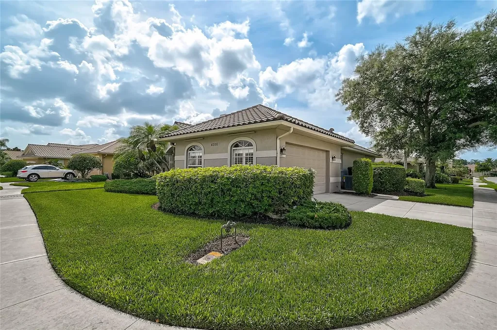 4306 Corso Venetia Boulevard Venice FL 34293