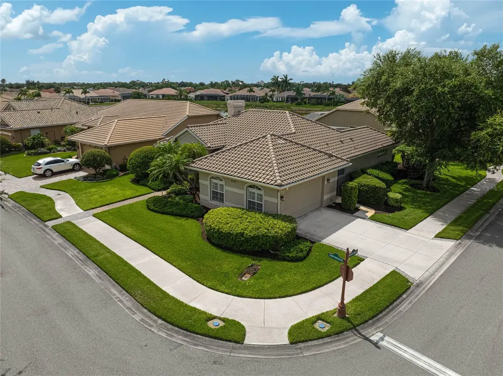 4306 Corso Venetia Boulevard Venice FL 34293