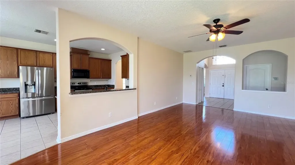 806 Lost Grove Circle Winter Garden FL 34787