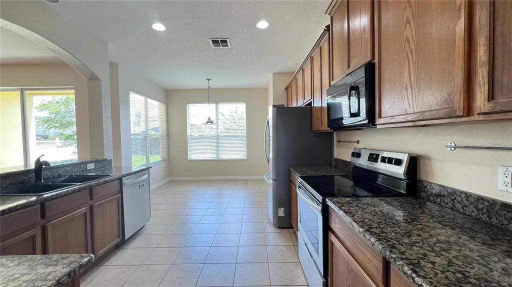 806 Lost Grove Circle Winter Garden FL 34787