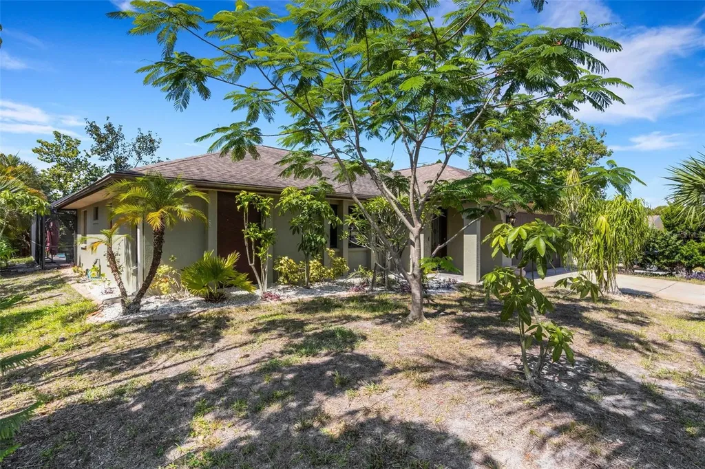 1357 Le Pera Road Englewood FL 34223