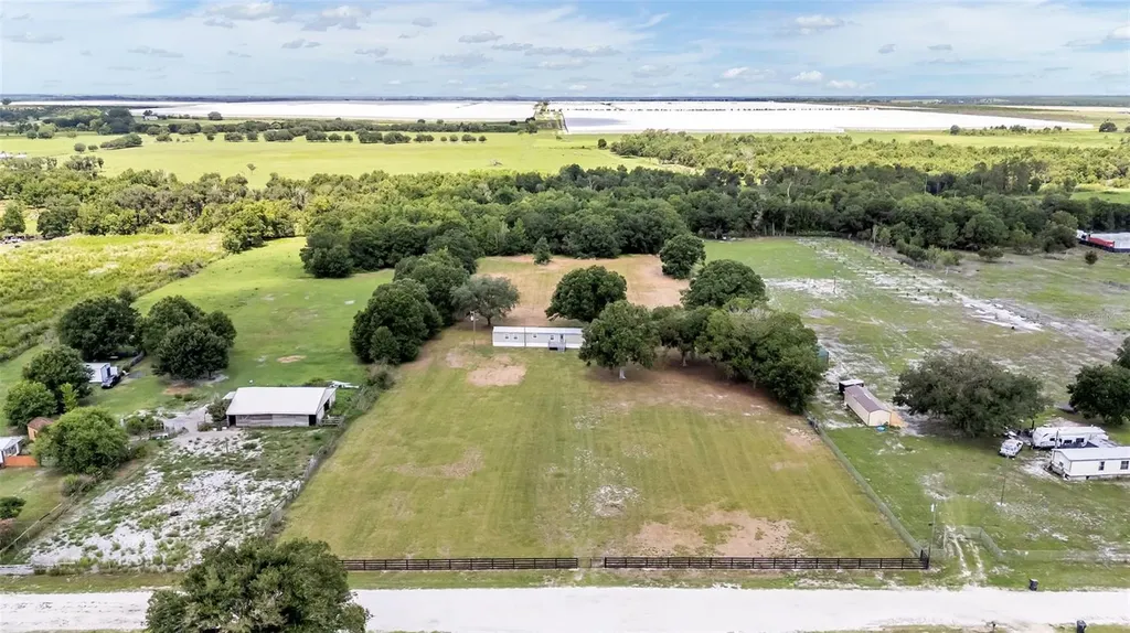 21 Ridge Road Frostproof FL 33843