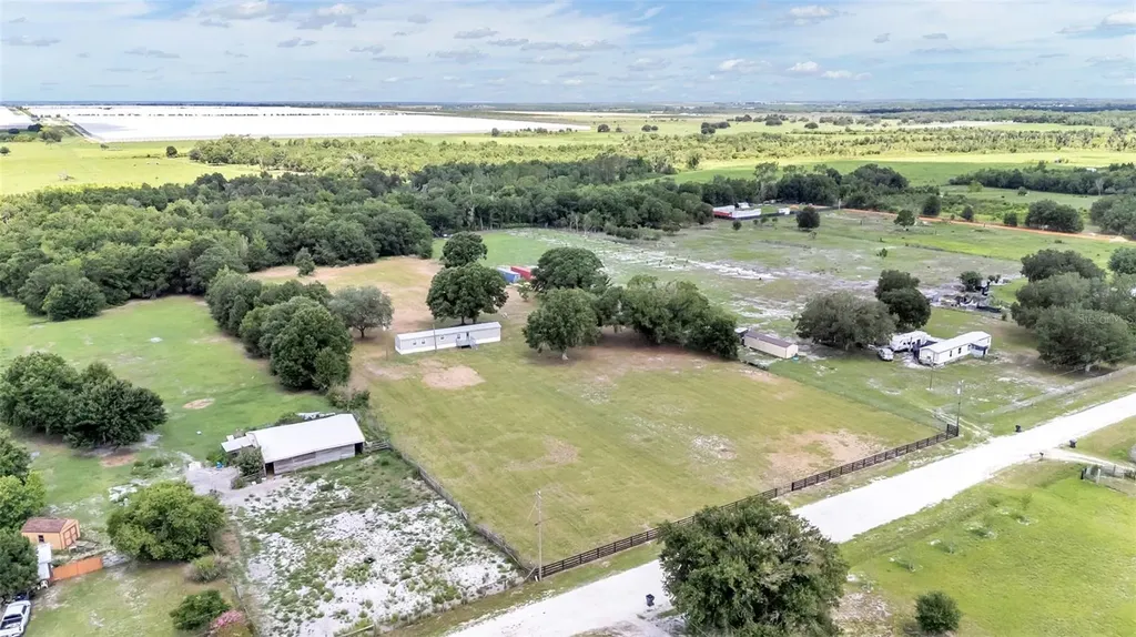 21 Ridge Road Frostproof FL 33843