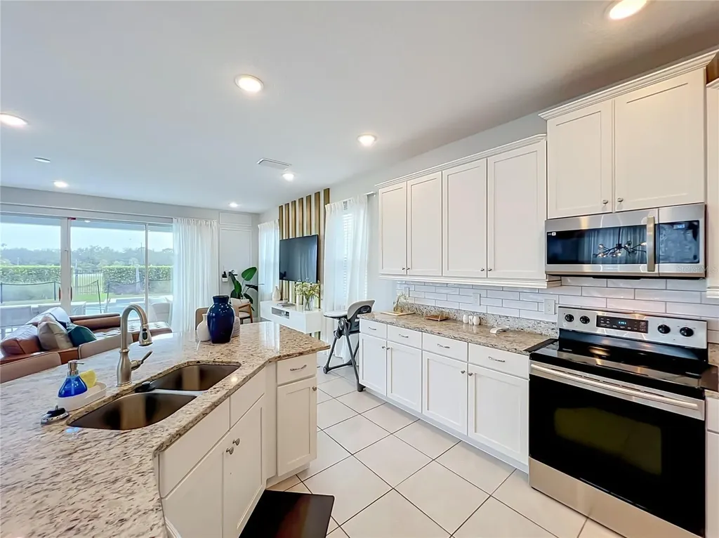 272 Southfield Street Kissimmee FL 34747