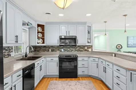 195 Cedarwood Drive Maitland FL 32751