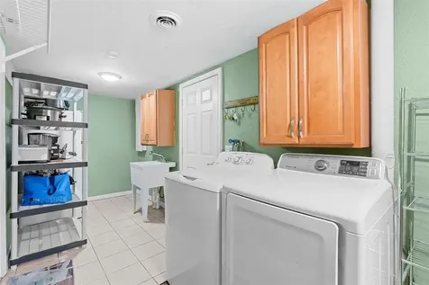 195 Cedarwood Drive Maitland FL 32751