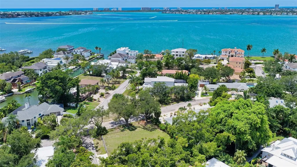 2155 Oriole Drive Sarasota FL 34239