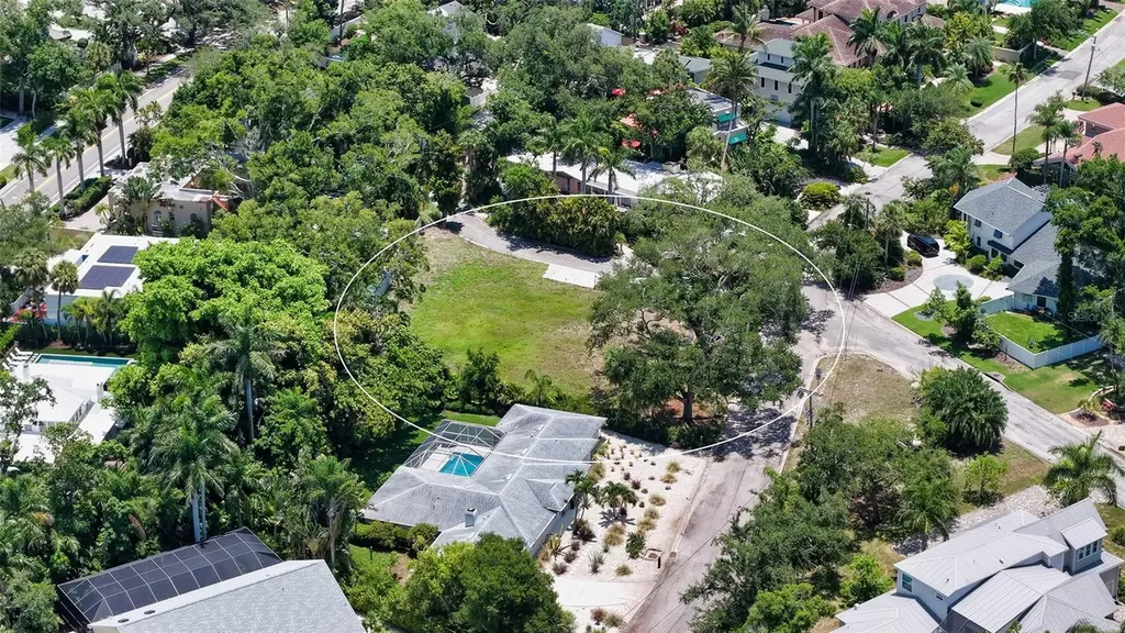 2155 Oriole Drive Sarasota FL 34239