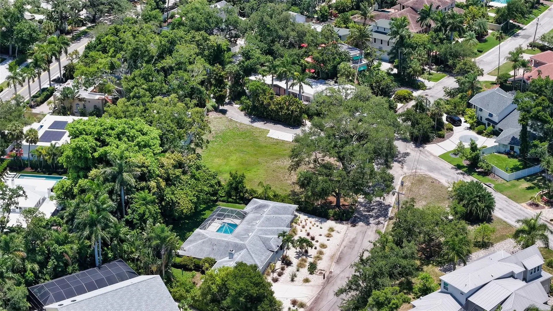 2155 Oriole Drive Sarasota FL 34239