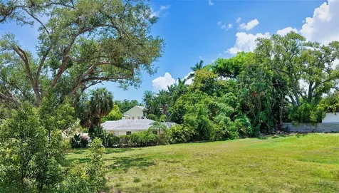 2155 Oriole Drive Sarasota FL 34239