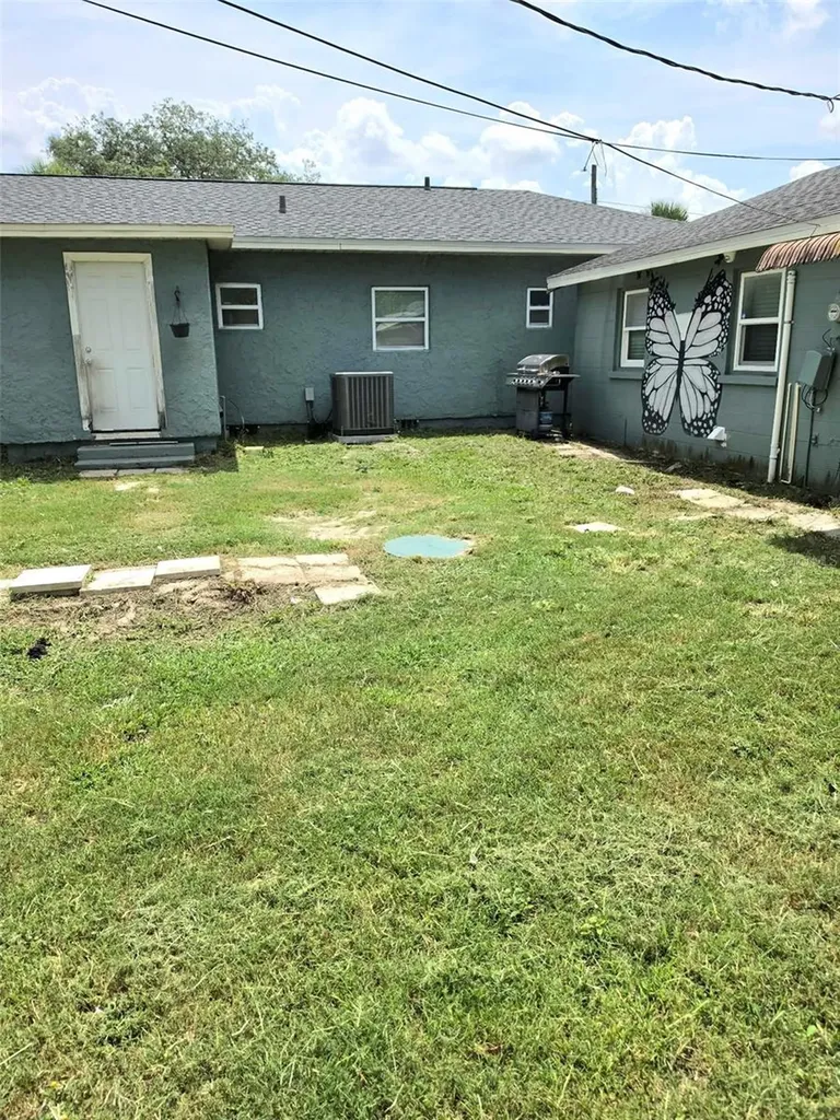 709 E 119th Avenue Tampa FL 33612