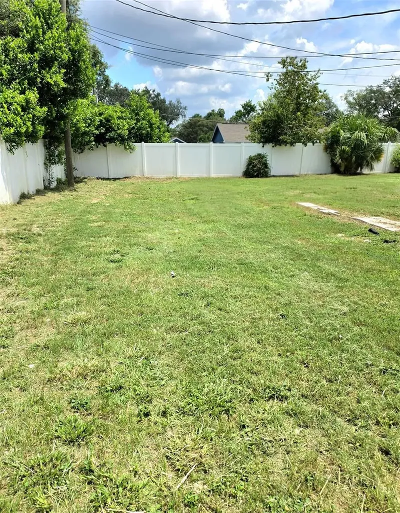 709 E 119th Avenue Tampa FL 33612