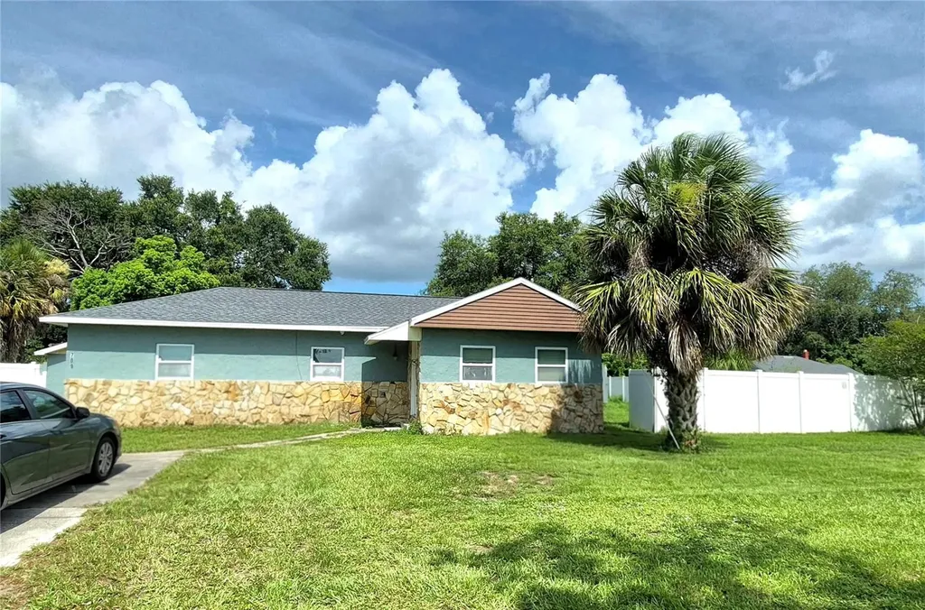 709 E 119th Avenue Tampa FL 33612
