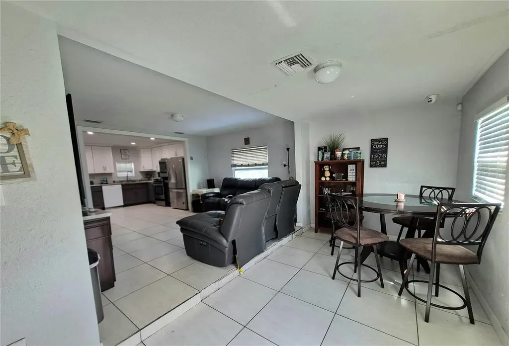 709 E 119th Avenue Tampa FL 33612