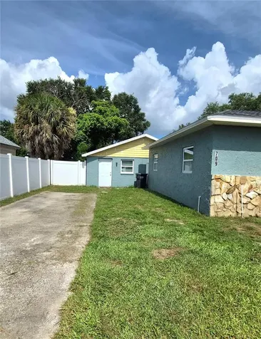 709 E 119th Avenue Tampa FL 33612
