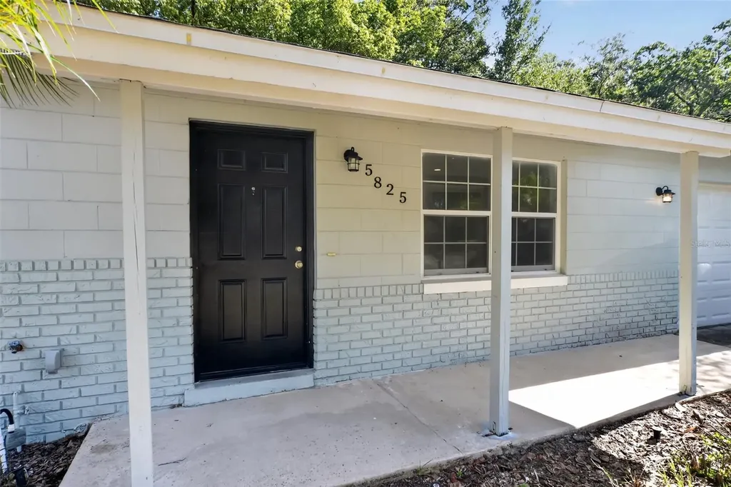 5825 Lullaby Lane Orlando FL 32810