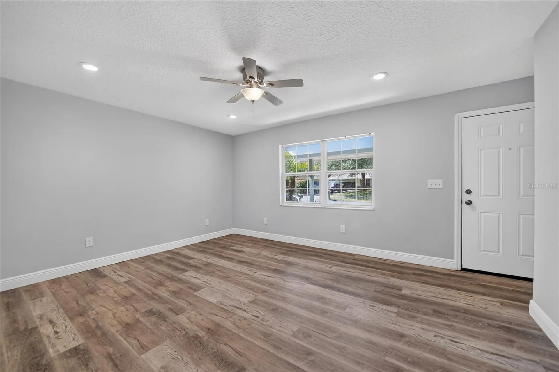 5825 Lullaby Lane Orlando FL 32810