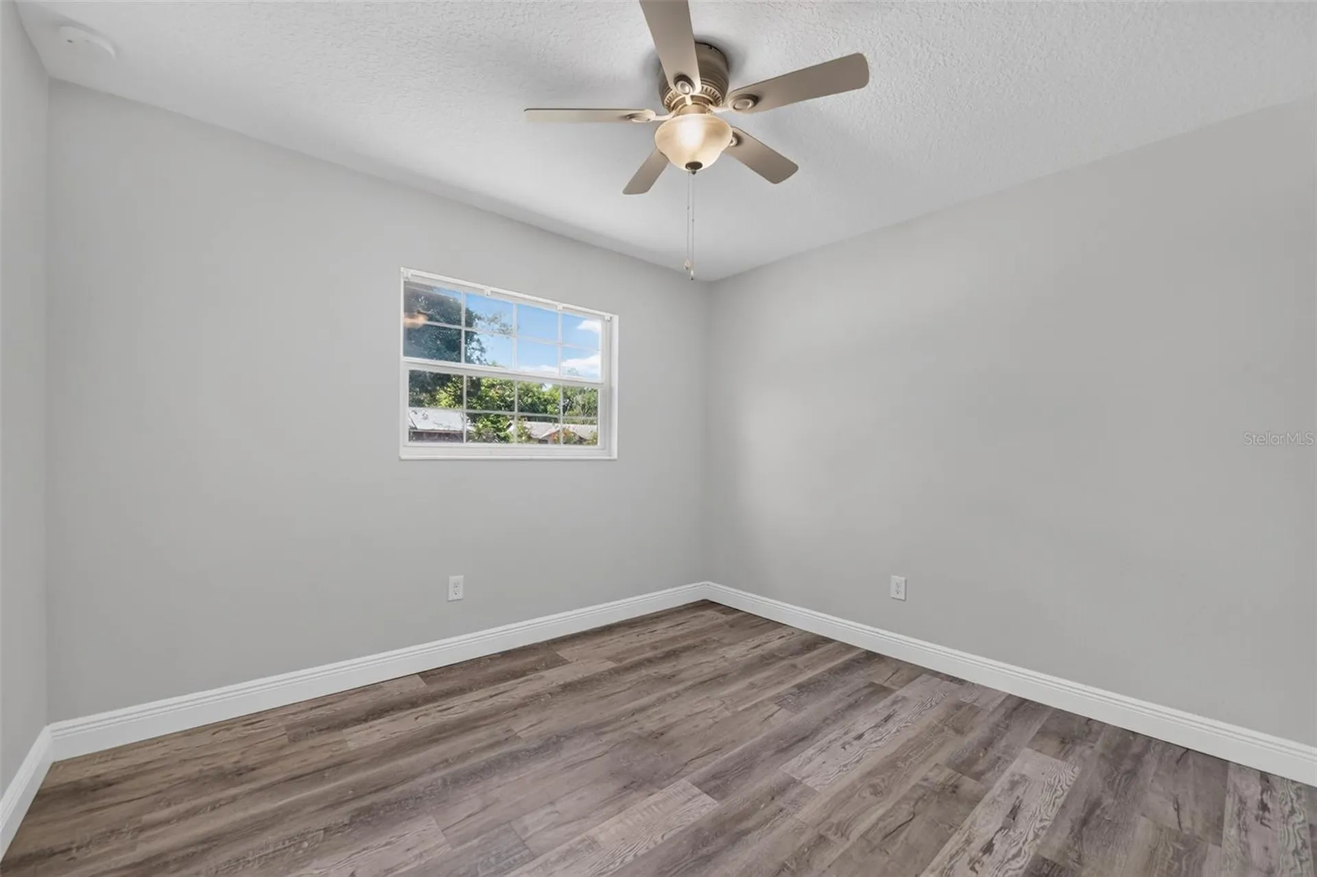 5825 Lullaby Lane Orlando FL 32810