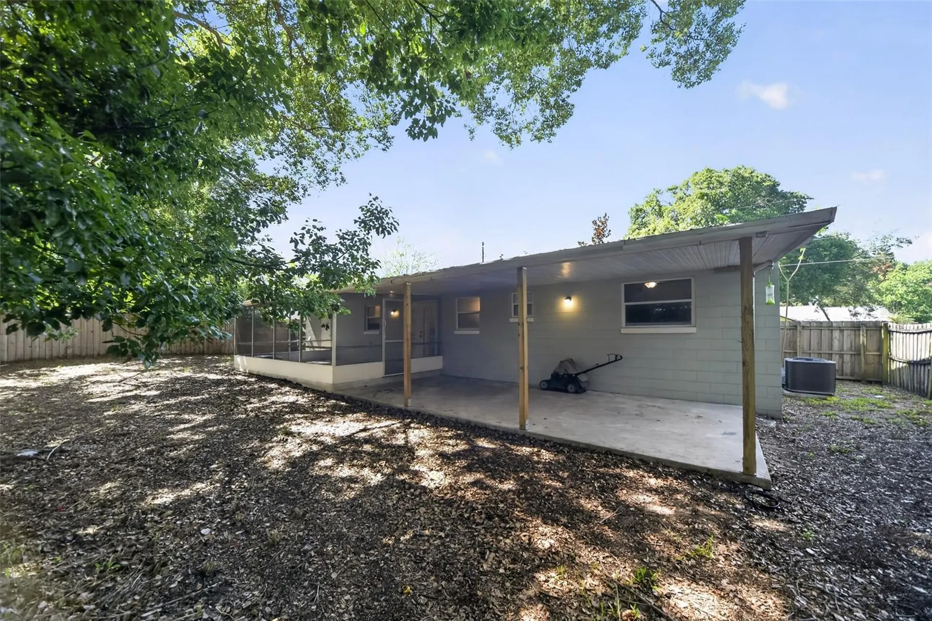 5825 Lullaby Lane Orlando FL 32810
