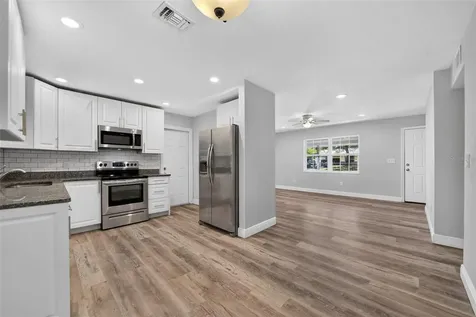 5825 Lullaby Lane Orlando FL 32810